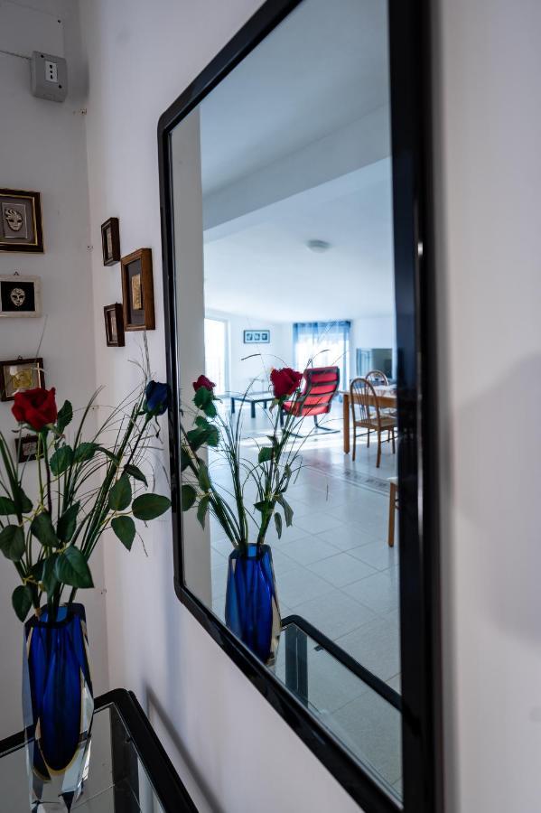 La Casa Del Maestro Attico Apartment Pisciotta Bagian luar foto