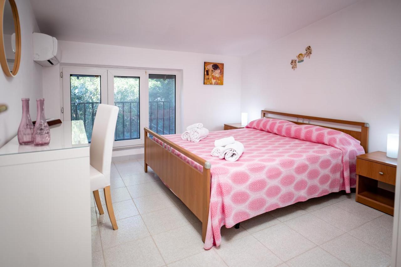 La Casa Del Maestro Attico Apartment Pisciotta Bagian luar foto
