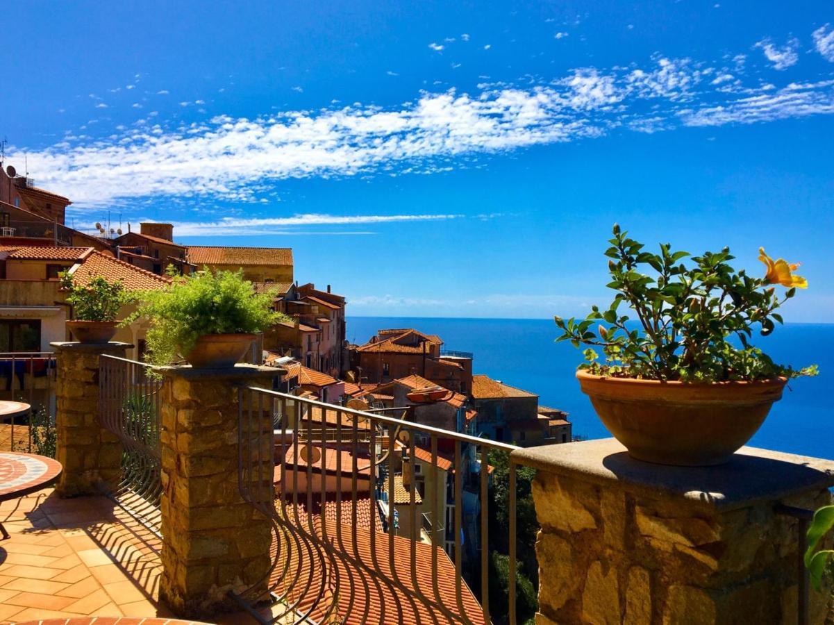 La Casa Del Maestro Attico Apartment Pisciotta Bagian luar foto